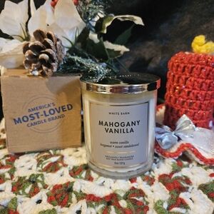 White Barn Mahogany Vanilla Single Wick Candle